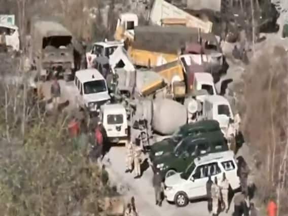 Uttarakhand Glacier Collapse : 2 गांवों से संपर्क टूटा, हेलीकॉप्टर से की जा रही है मदद - DGP