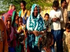 झांसी: लोगों के लिए मसीहा बने Sonu Sood, लगवाए 2 हैंडपंप, सालों से चली आ रही थी पानी की दिक्कत