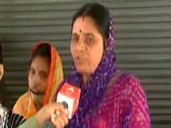 Rajkot: કોગ્રેસમાં વધ્યો કકળાટ, ટિકિટ કપાતા મહિલા કાર્યકર્તાઓમાં નારાજગી, જુઓ વીડિયો