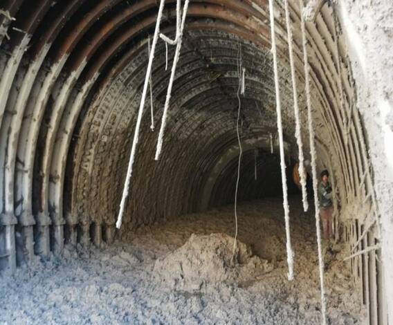 Uttarakhand Glacier Tragedy: तपोवन में कैसे चल रहा है रेस्क्यू ऑपरेशन, देखें ये रिपोर्ट। @ABPGanga 