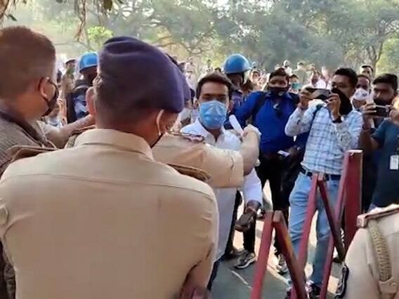 Gujarat Municipal Election:વડોદરામાં ઉમેદવારો અને પોલીસ વચ્ચે ઘર્ષણ