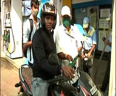 Mumbai Petro Diesel Rates | मुंबईतील इंधन दरवाढीचा आढावा, पेट्रोल 29 तर डिझेल 31 पैशांनी महागलं