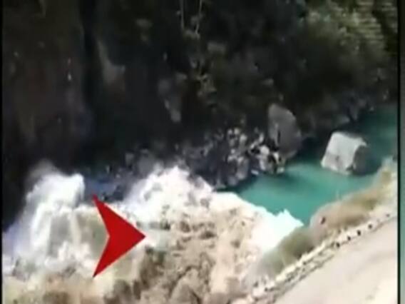 Uttarakhand Glacier Collapse : दर्द और बिछड़ने की कहानी, त्रासदी ने ना इंसान को छोड़ा, ना बेजुबान को