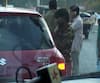 Beggar Free Mumbai | मुंबई होणार भिकारीमुक्त, भिकाऱ्यांना पकडण्यासाठी पोलिसांची मोहीम, चेंबूरमधील भिक्षेकरी स्वीकार केंद्रात सोय
