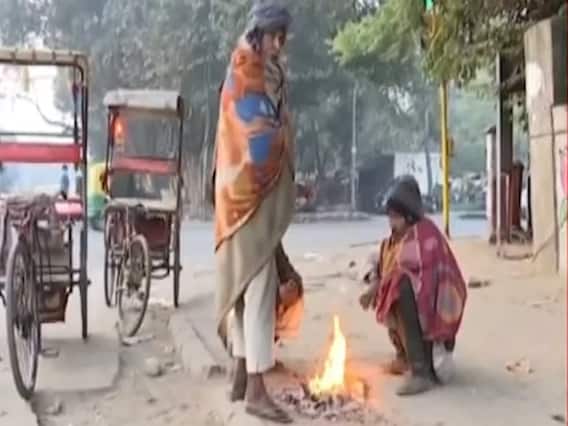 उत्तर भारत में फिर बदला मौसम, मैदानों में बारिश, पहाड़ों पर हो रही है बर्फबारी 