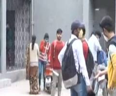 कानपुर यूनिवर्सिटी में कोचिंग के लिए भटकते रहे छात्र-छात्राएं, लेकिन नहीं ले सके क्लास 