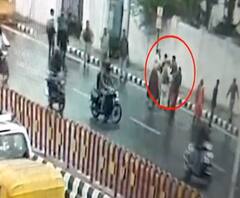 Lucknow में लोकभवन के सामने 4 लोगों ने खुद पर पेट्रोल डाला, आत्मदाह के कोशिश। 