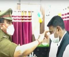 ये क्या, थाने में चंदन का तिलक लगाकर होता है फरियादी का स्वागत ! | Meerut | Mudde Ki Baat 