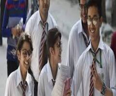 School Reopen: রাজ্যের পথেই হাঁটছে ICSE কাউন্সিল, স্কুলে গিয়েই হতে পারে প্র্যাক্টিক্যাল পরীক্ষা