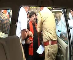 औरंगाबादचं नामकरण संभाजीनगर करण्याचं निवेदन देताना भाजप जिल्हाध्यक्ष संजय केनेकर पोलिसांच्या ताब्यात