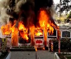 Satara Shivshahi Bus Fire | साताऱ्यात सहा शिवशाही बसला आग