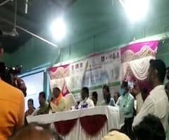 Abdul Sattar | फुकटचा पगार घेता का? अब्दुल सत्तार यांचा अधिकाऱ्यांना सवाल