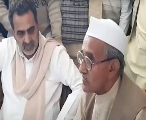 क्या हुआ जब मलिक खाप को समझाने पहुंचे Sanjeev Balyan ? | Kisan Andolan 