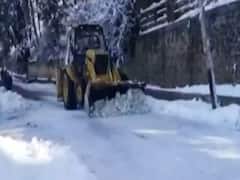 Kedarnath में माइनस 4 डिग्री तक पहुंचा तापमान, पहाड़ी इलाकों में जारी है बर्फबारी