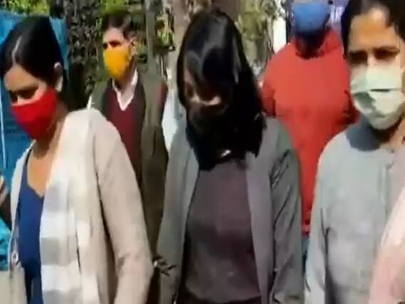 Delhi: ग्रेटा थनबर्ग टूलकिट केस में 21 साल की पर्यावरणविद् दिशा रवि गिरफ्तार । Namaste Bharat Full