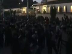 Nepal: PM Oli के खिलाफ विरोध और तेज हुआ, काठमांडू की सड़कों पर पुलिस-प्रदर्शनकारियों में हिंसक झड़प 