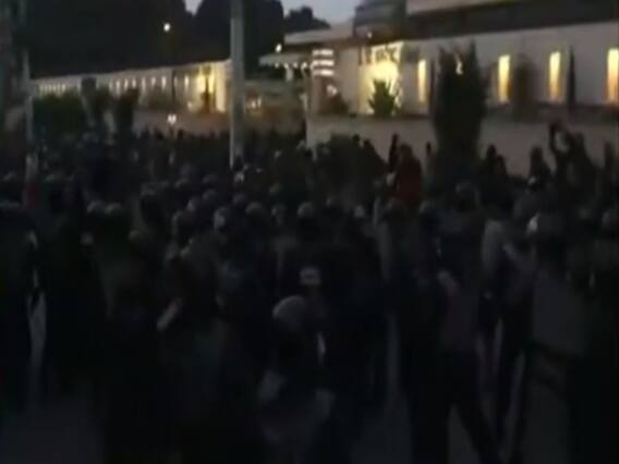 Nepal: PM Oli के खिलाफ विरोध और तेज हुआ, काठमांडू की सड़कों पर पुलिस-प्रदर्शनकारियों में हिंसक झड़प 