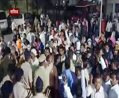 Nashik | आदिवासी विकास विभागातील कर्मचाऱ्यांचं आंदोलन; जूनपासूनचं मानधन अदा करण्याची मागणी