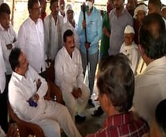 राष्ट्रवादी परिवार संवाद यात्रा : जयंत पाटील यांच्या समोर शेतकऱ्यांनी मांडल्या व्यथा