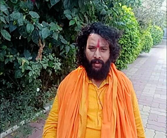 EXCLUSIVE | संजय राठोड माध्यमांशी बोलणार हे वृत्त अधिकृत नसल्याचं जितेंद्र महाराजांचं वक्तव्य