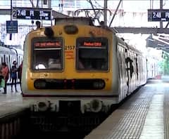 Mumbai Local : मुंबई लोकलबाबत आज महत्वाचा निर्णय? सामान्यांसाठी वेळापत्रकावर निर्णय होण्याची शक्यता