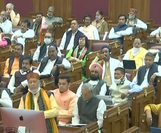 कैसा है और क्या है खास योगी सरकार का आखिरी पूर्ण बजट में ? | Mudde Ki Baat 