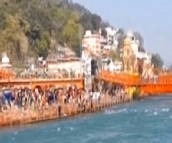 Haridwar के महंत का बड़ा बयान, किसान से भी बड़ा आंदोलन करने की धमकी दी 