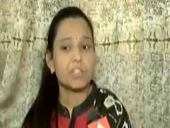 Surat: ચૂંટણી પહેલા પ્રદેશ યુથ કોંગ્રેસના મંત્રી દક્ષા ભુવાનુંએ કૉંગ્રેસમાંથી કેમ આપ્યું રાજીનામું ? જુઓ વીડિયો