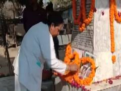 वाराणसी में पुलवामा हमले के शहीदों को श्रद्धांजलि, संध्या गंगा आरती में 2 मिनट का मौन