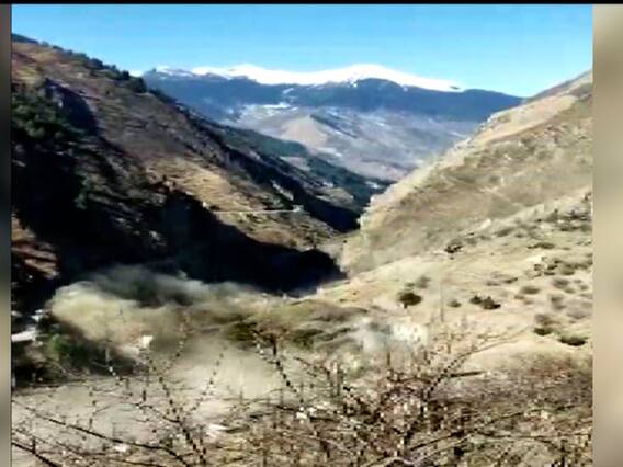 Chamoli Glacier Burst: पौड़ी के SDM ने कहा- श्रीनगर डैम को फिलहाल कोई खतरा नहीं | Uttarakhand