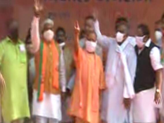 बंगाल चुनाव के बीच BJP ने शुरू की उत्तर प्रदेश चुनाव की तैयारी, इन मुद्दों पर लड़ सकती है चुनाव | राज की बात