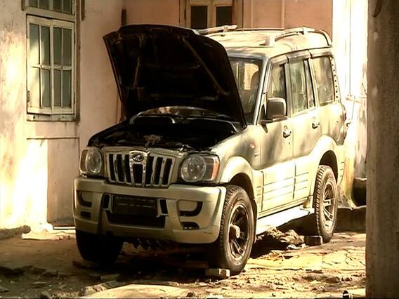 देखिए कैसी है Mukesh Ambani के घर के बाहर मिली संदिग्ध कार? | Ground Report