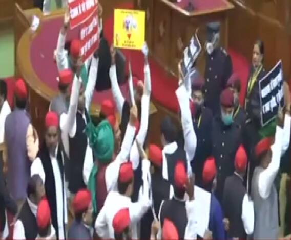 यूपी विधानसभा के रास्तों पर बैरिकेडिंग, विपक्ष के प्रदर्शन को देखते हुए लिया फैसला | ABP Ganga 