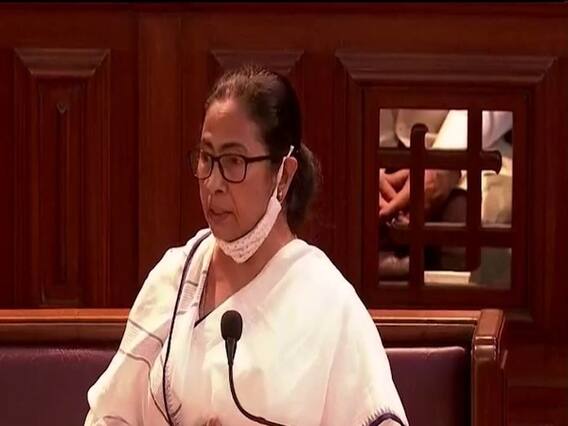 हंगामे के बीच Mamata Banerjee ने पेश किया Bengal का अंतरिम बजट | WB Polls