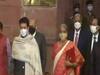 Budget 2021 : वित्त मंत्री Nirmala Sitharaman ने दिखाई Budget की पहली झलक