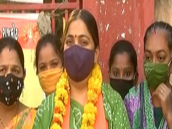 Rajkot: વોર્ડ નંબર-1ના BJPના ઉમેદવાર ભાનુબેન બાબરિયાએ કર્યો પ્રચાર
