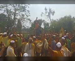 Coronavirus Rules Violation | कोल्हापुरात कसबा तारळे येथे सोशल डिस्टन्सिंगचा फज्जा