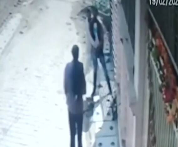 झांसी पुलिस का आरोपी को पकड़ने का दावा निकला झूठ, क्या है पूरा मामला। 