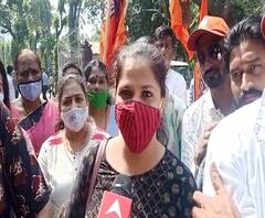 School Fees Issue | अंधेरीतल्या हंसराज शाळेवर मनसेचा मोर्चा; अतिरिक्त फी वसुली विरोधात आदोलन