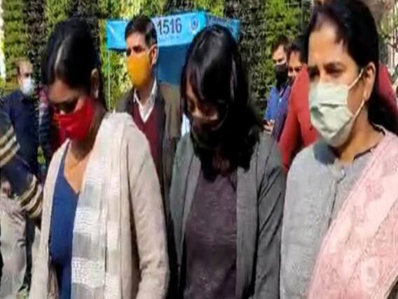 Toolkit Case: Disha Ravi की गिरफ्तारी के बाद निकिता जैकब और शांतनु पर गिरफ्तारी की तलवार। Speed News