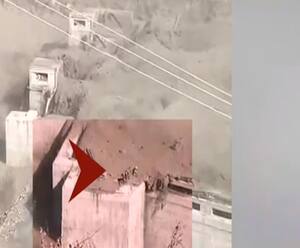 Uttarakhand में आई त्रासदी के बाद UP के कई घरों में पसरा मातम | Mudde Ki Baat  