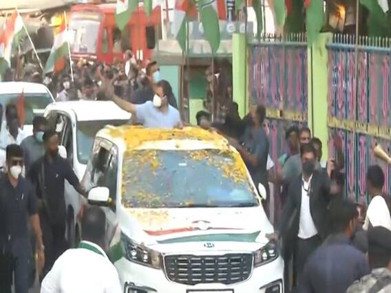 दक्षिण की 'बुद्धिमत्ता की राजनीति' ने Rahul Gandhi को अमेठी भुलवा दिया? | पंकज का पंच