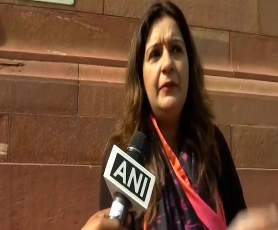 Celebrity Tweets | सेलिब्रिटींच्या ट्वीटची चौकशी होणार; शिवसेना, भाजप नेत्यांची प्रतिक्रिया