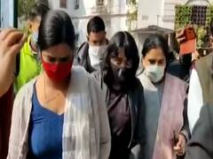 Toolkit Case जांच: Greta Thunberg और Disha Ravi की व्हाट्सएप चैट से बड़ा खुलासा