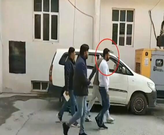 दिल्ली हिंसा के आरोपी Deep Sidhu पर पुलिस का अगला कदम क्या होगा ? 