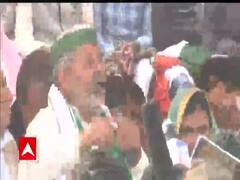 'अगर गद्दी वापसी की बात कर दी तो क्या करोगे?'- Rakesh Tikait की सरकार को चेतावनी | Farmers Protest