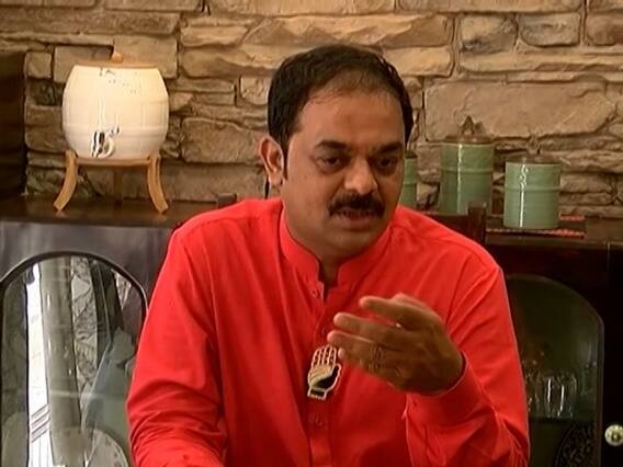 Vadodara માં ધન્વંતરી રથમાં ભાજપ નેતાઓના ફોટા સામે કોગ્રેસે ચૂંટણી પંચમાં કરી ફરિયાદ