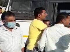 Amreli ના લીલીયા પાસે પોલીસે આઠથી વધુ કાઠી દરબાર સમાજના યુવકોની કરી અટકાયત