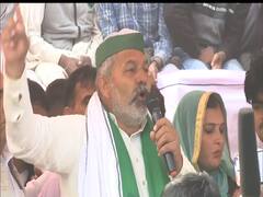 आंसू बहाने के बाद अब सरकार पर गरज रहे Rakesh Tikait, Jind Mahapanchayat में दिखाए सख्त तेवर