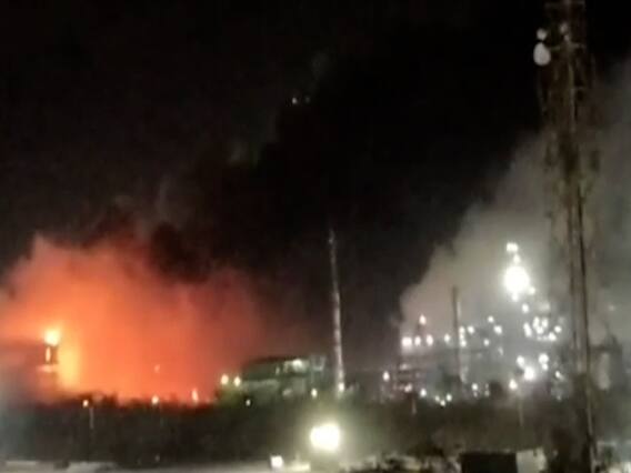 गुजरात: केमिकल कंपनी में धमाके के बाद लगी आग, 15 KM तक सुनाई दी गूंज